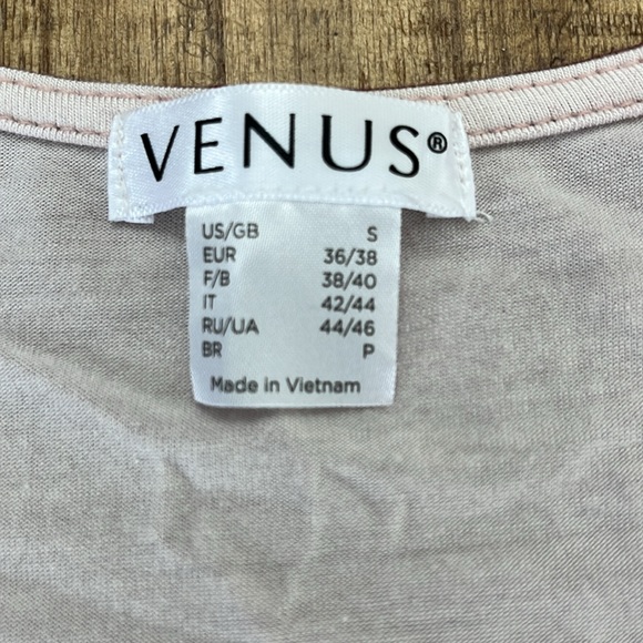 Venus Blouse Bundle size Small - Picture 10 of 12